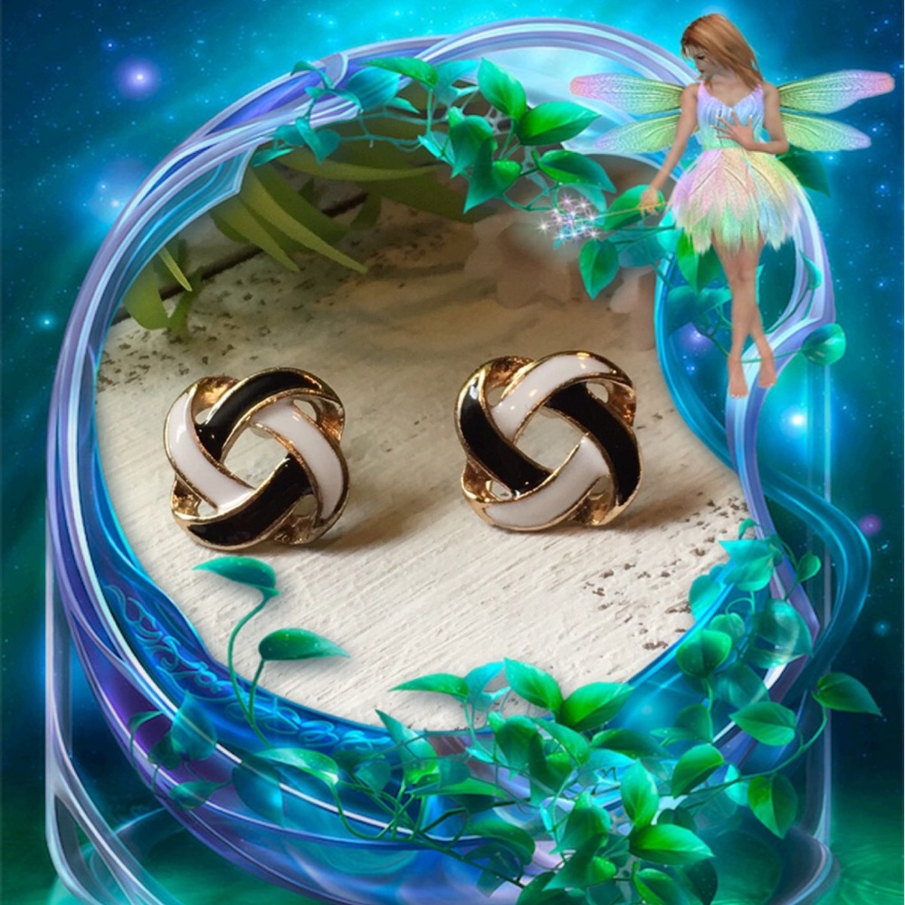 BLACK AND WHITE SWIRL EARRINGS (E5) - Picture 3 of 8